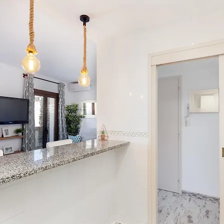 Apartment Lets Holidays 1 Minute To The Tossa de Mar