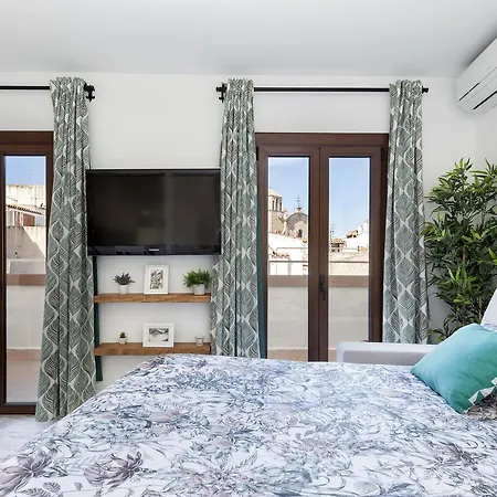 Lets Holidays 1 Minute To The Apartment
