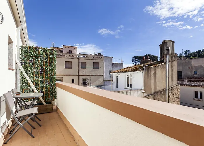 Apartment Lets Holidays 1 Min To The